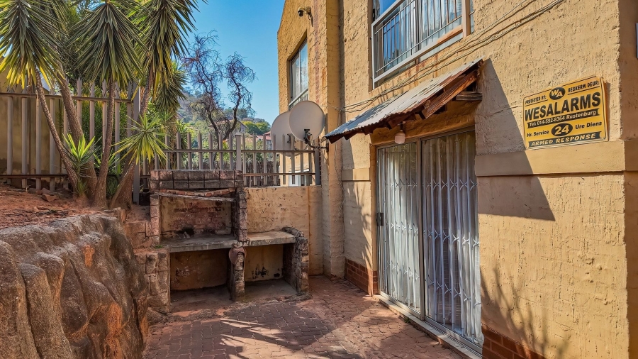 3 Bedroom Property for Sale in Azalea Park North West